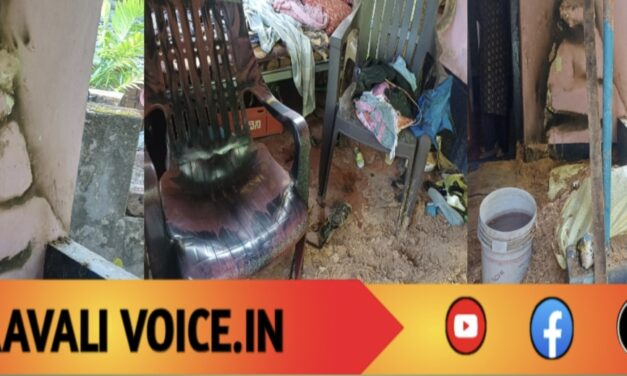 ಪಕ್ಕದ ಮನೆಯ ಮೇಲೆ ಬೆಂಕಿ ಇಟ್ಟ ಆರೋಪ: ತಂದೆ–ಪುತ್ರರ ಬಂಧನ