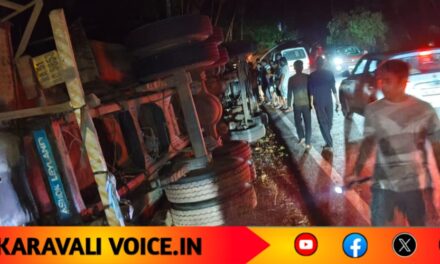 ರಾಷ್ಟ್ರೀಯ ಹೆದ್ದಾರಿಯಲ್ಲಿ ಹಾಲಿನ ಹೊಳೆ! 