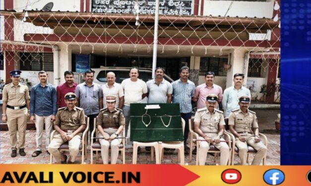 ವ್ಯಾನಿಟಿ ಬ್ಯಾಗ್‌ಗೆ ಕನ್ನ: ಇಬ್ಬರು ‘ಲೇಡೀಸ್’ ಅಂದರ್!